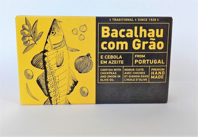 Kabeljau mit Zwibeln und Olivenöl